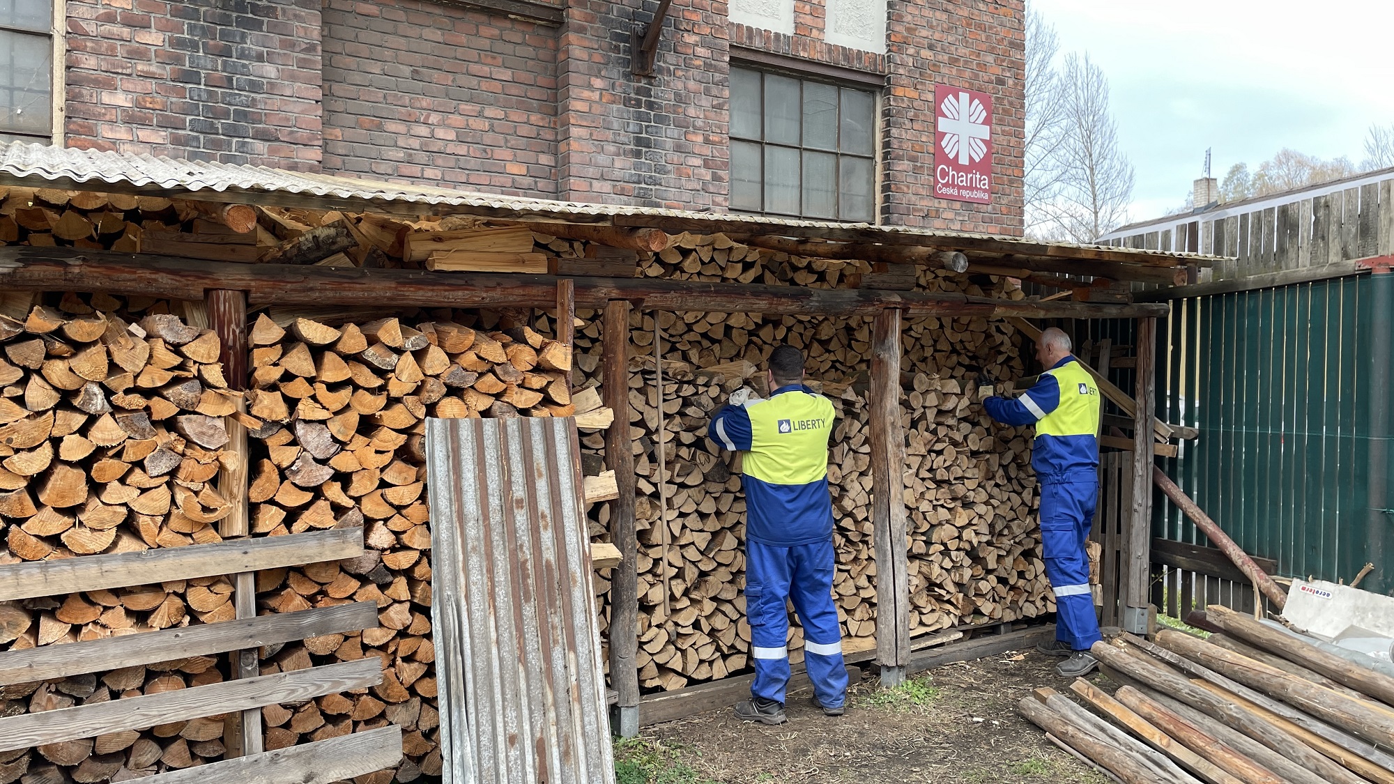 Dobrovolníci z LIBERTY Ostrava pomáhali v jedenácti neziskovkách